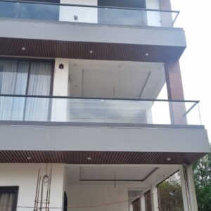 ALUMINIUM PROFILE GLASS RAILING